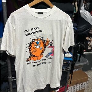 1989 silly cat t shirt size L